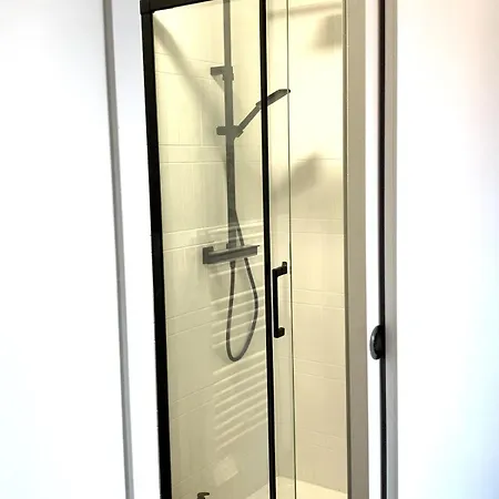 Astree, 2-4 Pers Hyper-centre *